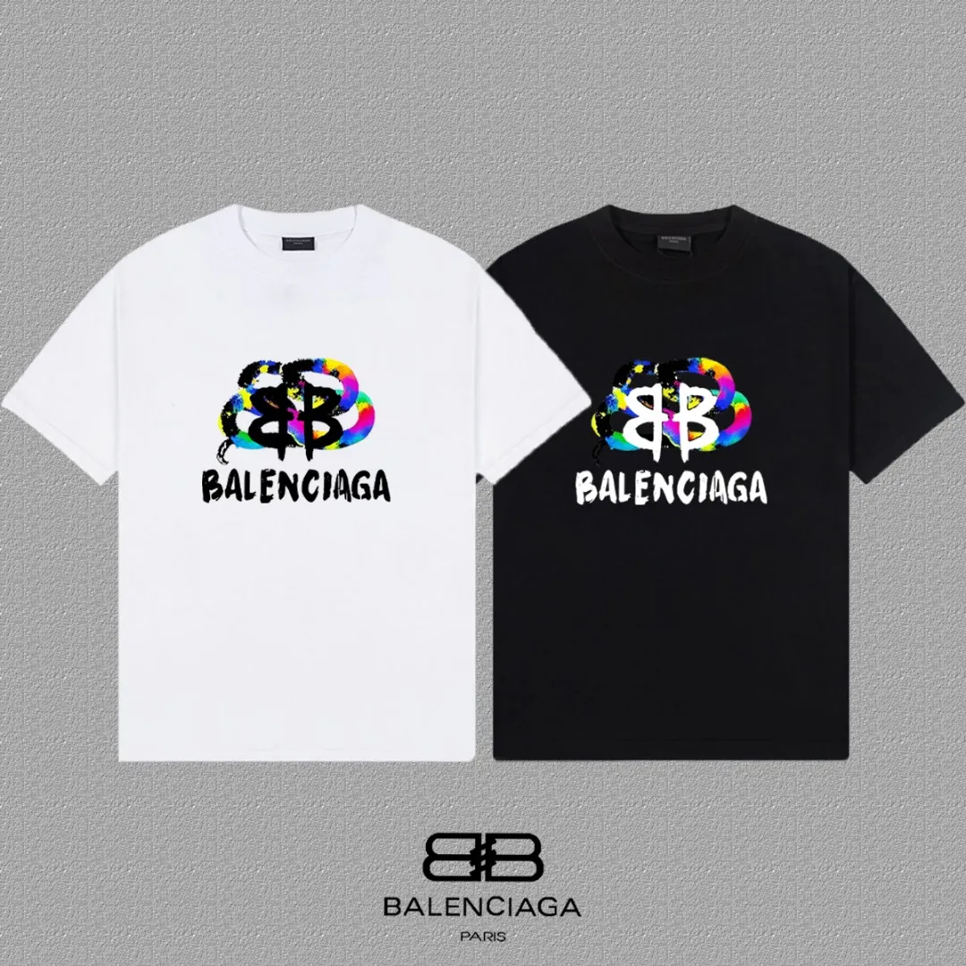 P80✨🔥 BALENCIAGA Paris lettering printed short-sleeved T-shirt. Custom-woven and dyed 300 grams of combed cotton heavyweight fabric. Zero color difference in threads. Perfect details. Different from the current currency version. Welcome to compare. Same Style for men and women. Must-sell in the picture above. Color: White Black Size: 1 2 3 4